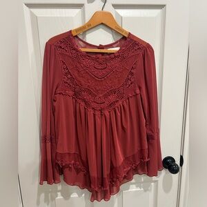 Altar’d state brunt orange top 🍊